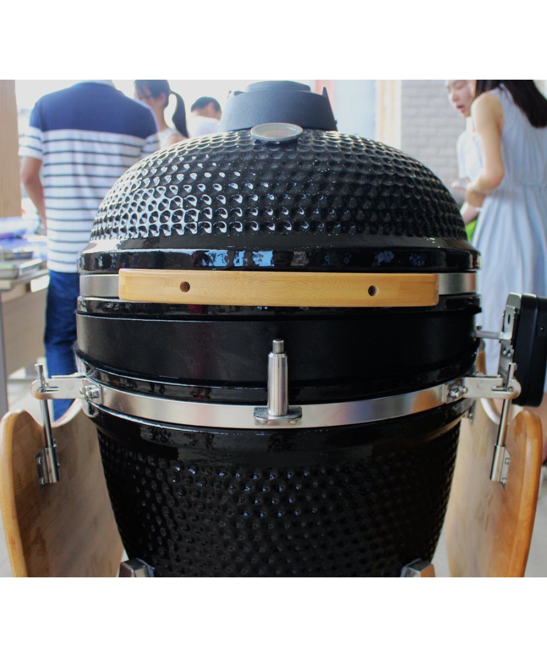 Famous Garden uk Kamado Grill un labelled