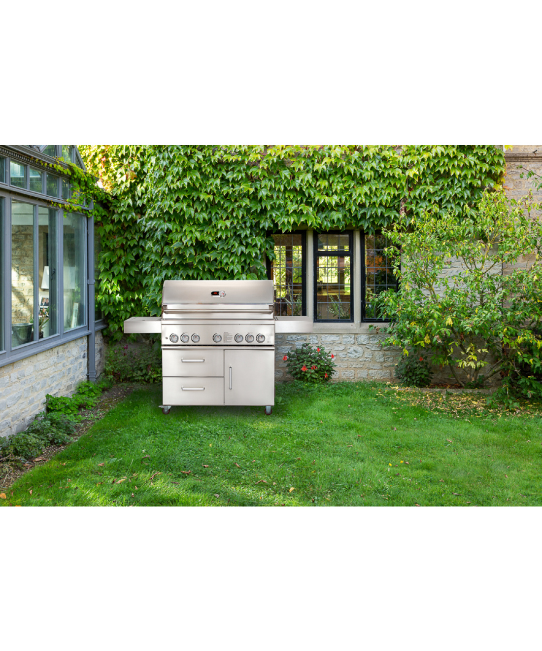 Famous Garden UK Bilbury 5 Freestanding BBQ Whistler Grills front in garden
