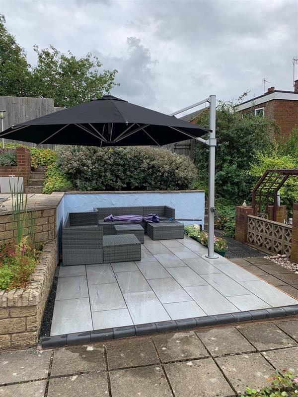 intashade cantilever parasol in black from famous garden uk