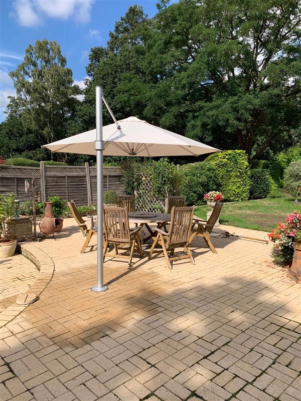 famous garden uk parasol from Intashade in white